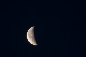 Half Moon Photo